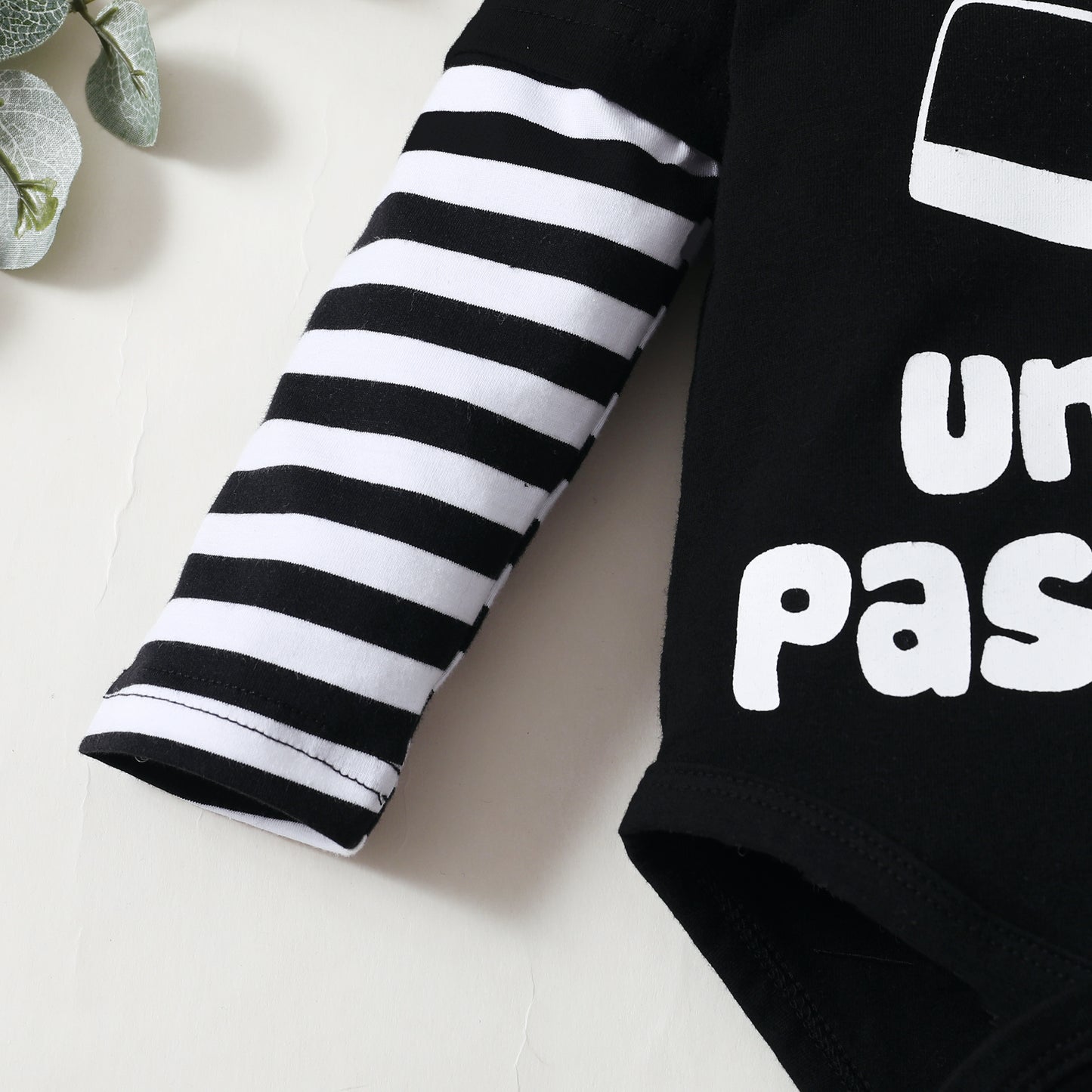 Baby Clothes Baby Romper Text Print Hoodie 3PCS Long Sleeve Trousers Suit Hat Included 32106628